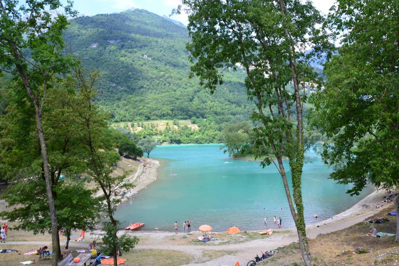 Tenno Appartamenti Garda Lake Buitenkant foto